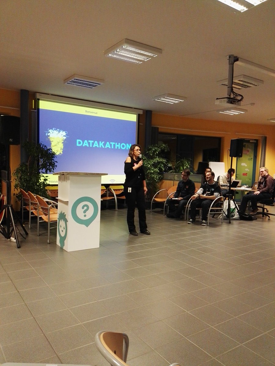 ThierryTlco's tweet photo. Nous y sommes, Keepitweb ... les communicants du Digital
#Datakathon #keepitweb #technofuturtic #Data https://t.co/cTejPKMo2g