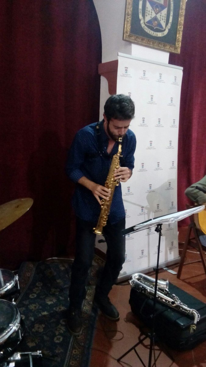 CastillejaCta's tweet photo. Acordes de Jazz Flamenco en Casa de la Cultura #Castillejacta Concierto de #Labejazz
Tu Ayuntamiento a tu servicio.
Colabora @Dipusevi https://t.co/lK79yDPlcc