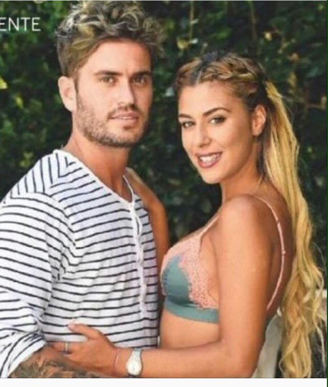 SeGu_SOL's tweet photo. #RodeaEnGHViP Nos merecemos lo mejor Queremos a RODEA en el programa 😘😘😘 https://t.co/DQDoyJA8O8