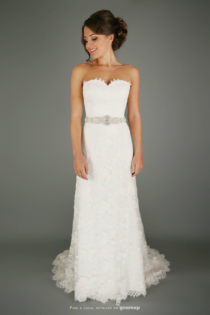 We love this <a href="/emmabridals/">Emma Bridals</a> EBGL063 #WeddingDress GownUp.com/gowns/22930