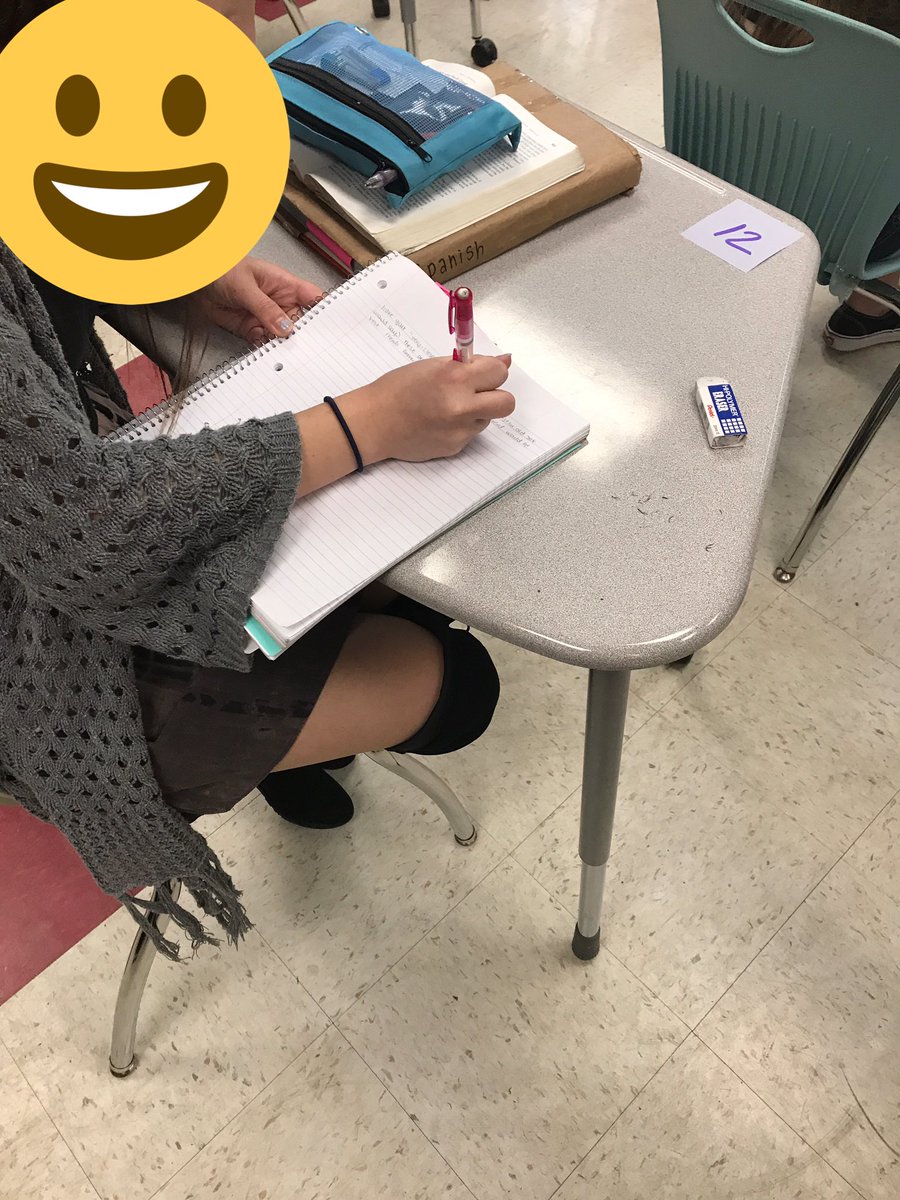 toddsenglish's tweet photo. Ss in @toddsenglish #toddsAP working on Classification essays and sharing their writing. #WhyIWrite #PioneerPride @svhsmrmay @johncbaxter1 https://t.co/tNt5NZ9CcG