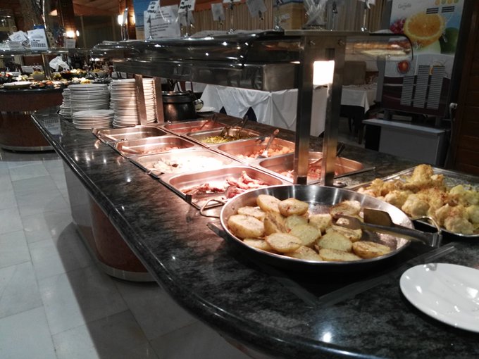 Cenando en el hotel cortes&iacute;a de la organizaci&oacute;n de la @eroticoalmeria que rico todo https://t.co/NQZ<a href="/tag/skype"class="tags"><span>#skype</span></a><a href="/tag/mientrastupagasyogasto"class="tags"><span>#mientrastupagasyogasto</span></a><a href="/tag/sumisocroata%20"class="tags"><span>#sumisocroata </span></a>