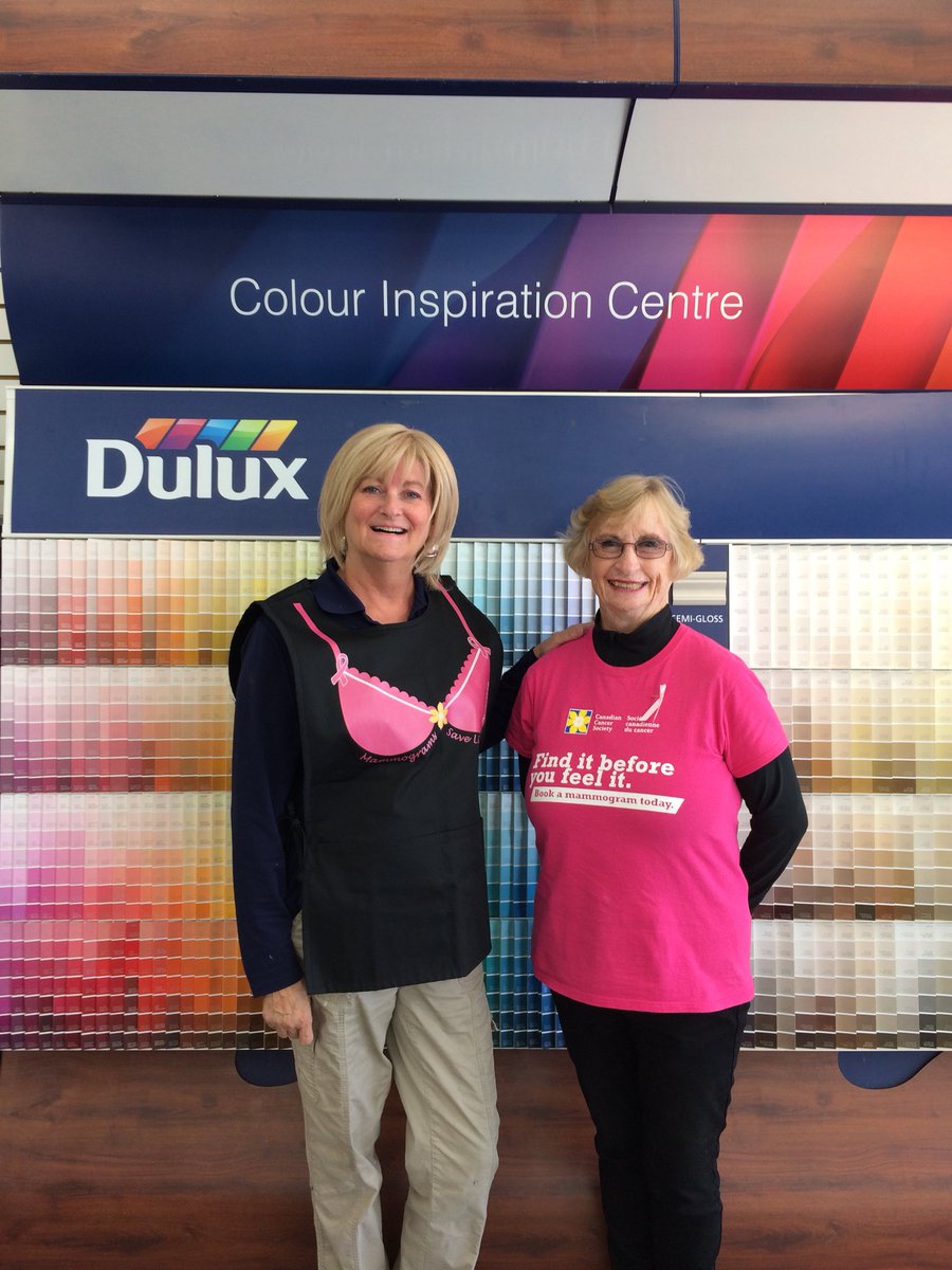 JessicaMacKlein's tweet photo. Thank you Wanda Lyons from Dulux for supporting #CCSBraTag. #MammogramsSaveLives! https://t.co/6Y0CuouQvv