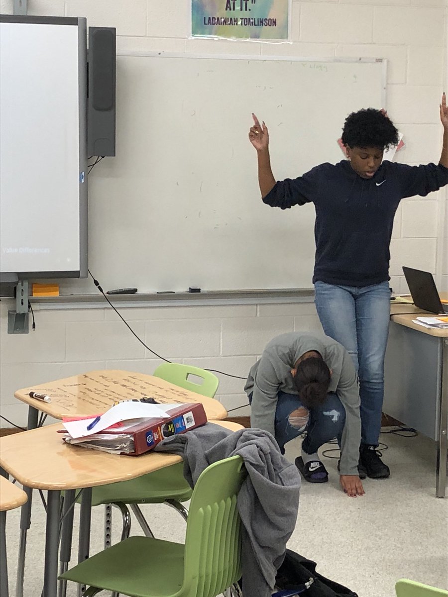 Ms_Brunke's tweet photo. Acting out arithmetic sequences! #mathstudies #learningthroughplay @grcollegiate https://t.co/8PegBt1ATR
