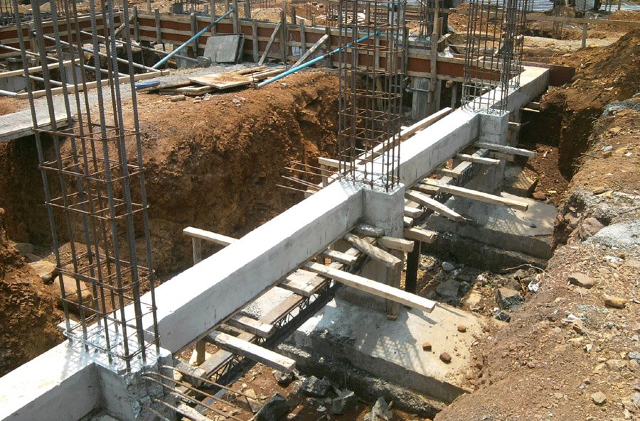 AOGeotech's tweet photo. What type of #soil is best for your #building's #foundation? https://t.co/NNEUq4EjK9 #subsurface #soilstability #soilstrength https://t.co/wP4KlG9iJo