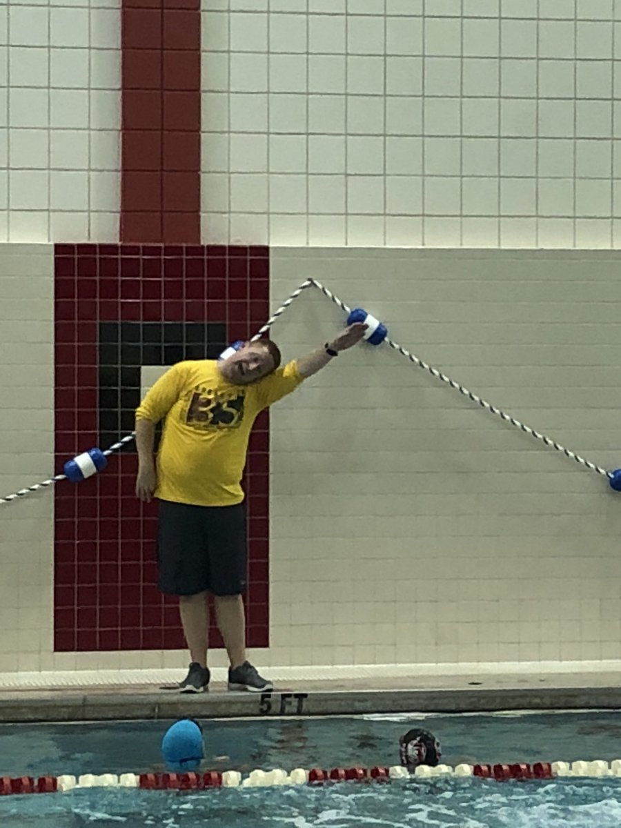 NHAquatic's tweet photo. Coach Keith getting it done with a fun circuit broken by lanes. #gonha https://t.co/v4umpAE9zj