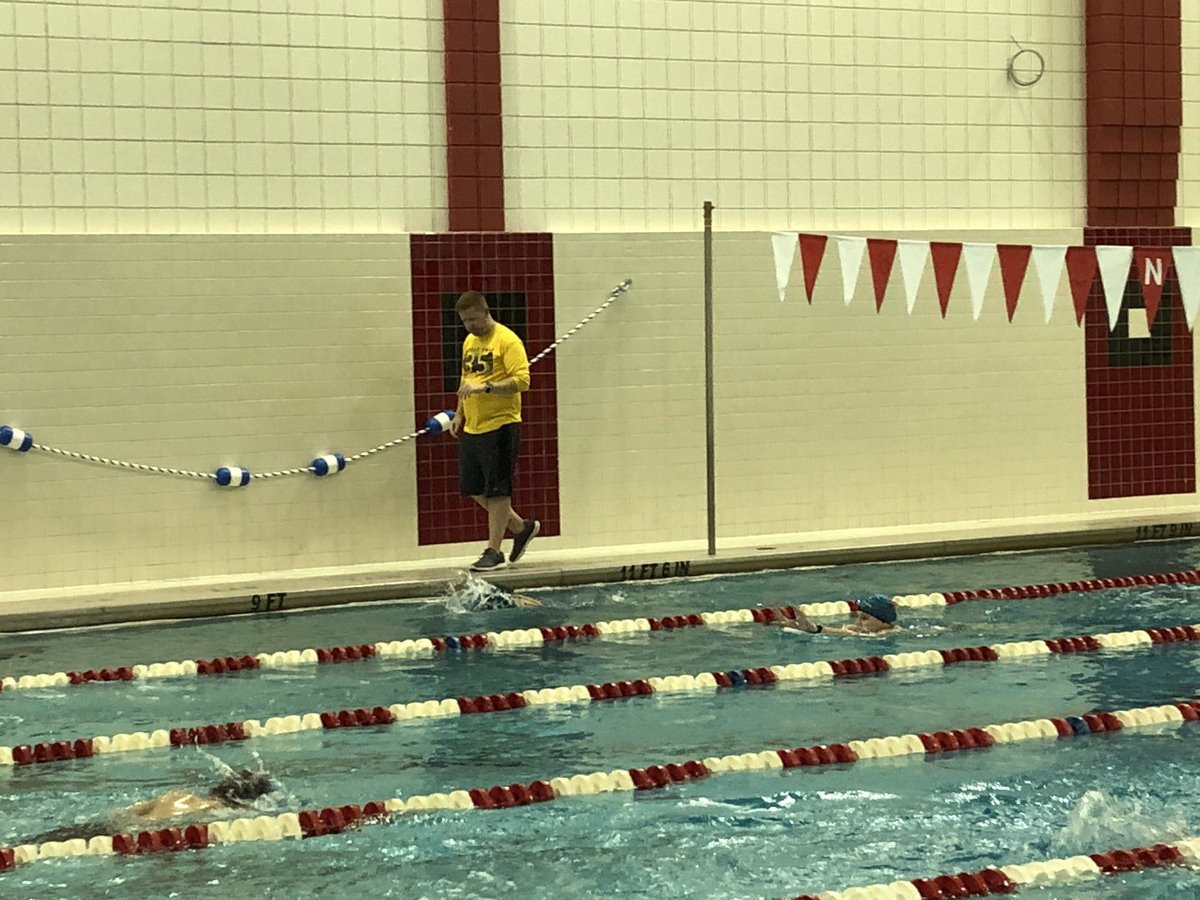 NHAquatic's tweet photo. Coach Keith getting it done with a fun circuit broken by lanes. #gonha https://t.co/v4umpAE9zj