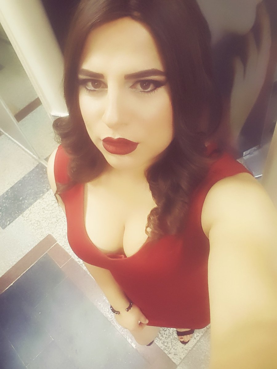CEMREULUSOY13's tweet photo. 05339131286 #şişlitravesti #şişligay #osmanbeytravesti #taksimtravesti #taksimgay #harbiyetravesti #mecidiyeköytravesti  #harbiyegay https://t.co/QeNcMnf7SY