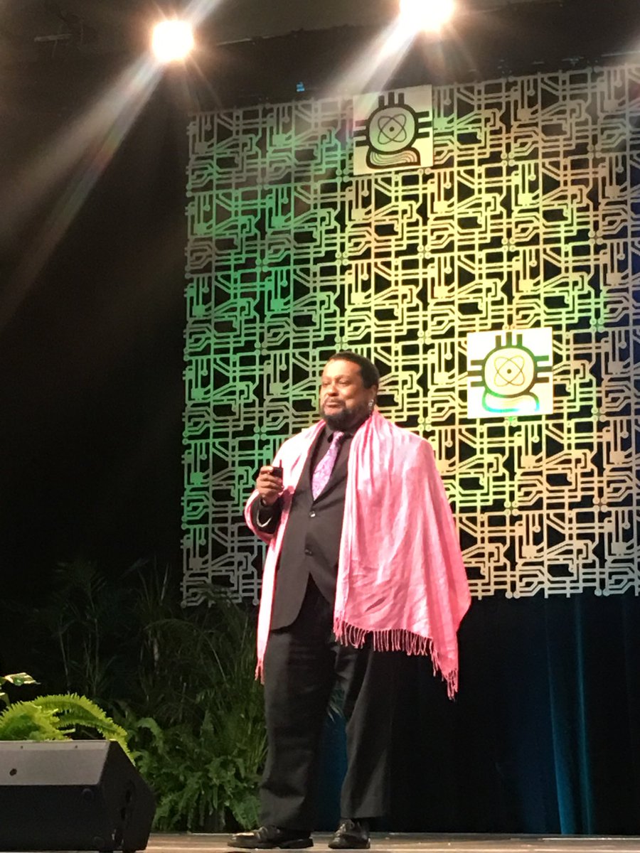 Great keynote speaker, “The Frog Scientist”. If you’re not p*ssing someone off you’re not doing something important. #SACNAS2017 @sacnas