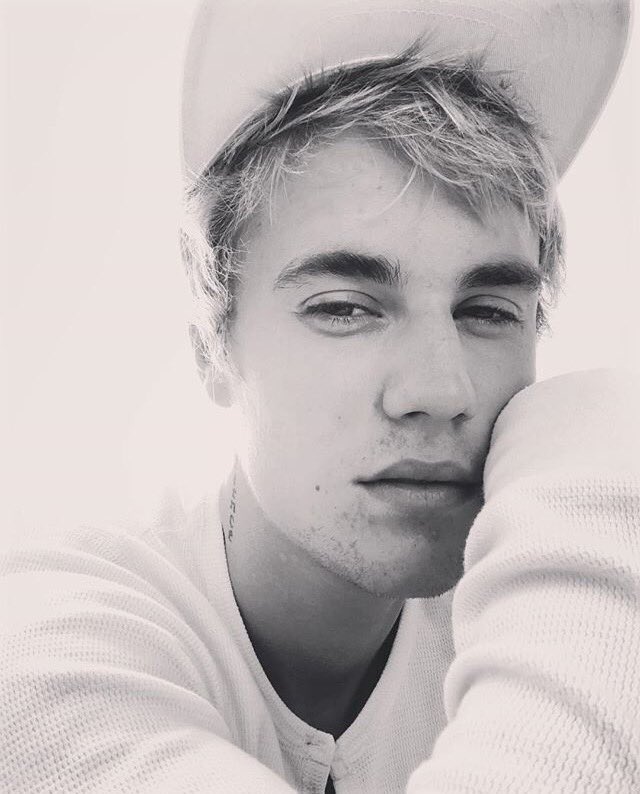 jdbiebertg's tweet photo. MY MAN IS SOO BEAUTIFUL. I'M CRYING😭 https://t.co/SkFJOUYA1M