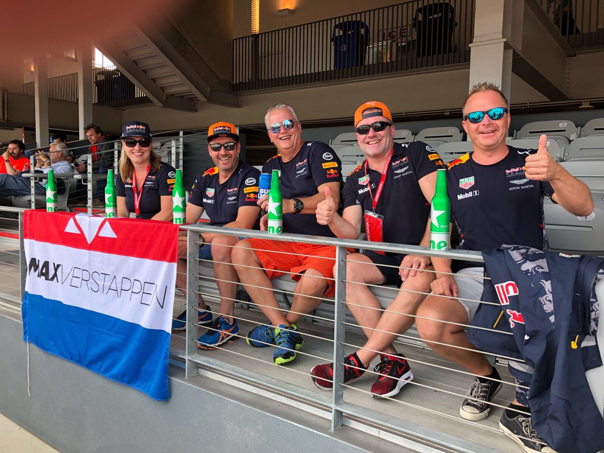 Big support voor <a href="/Max33Verstappen/">Max Verstappen</a>!!!!
GoMax!!