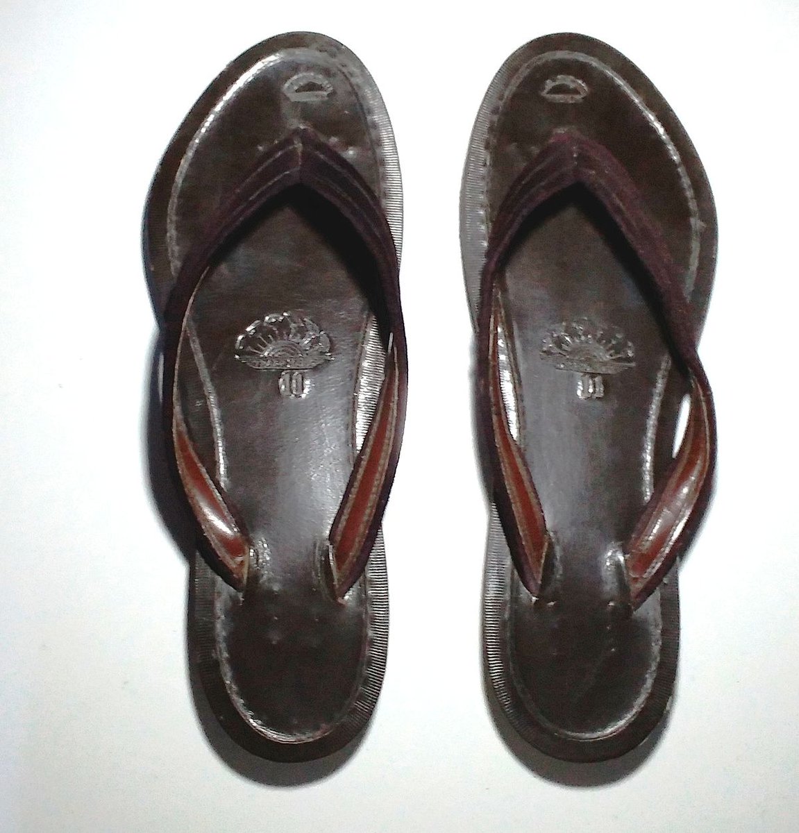 mkl005's tweet photo. Made in Myanmar.Myanmar traditional slippers.
For Men and Women.
If want to buy can order to me.
Welcome Myanmar Traditional Selling.
Thanks https://t.co/2l3m4QZd5M
