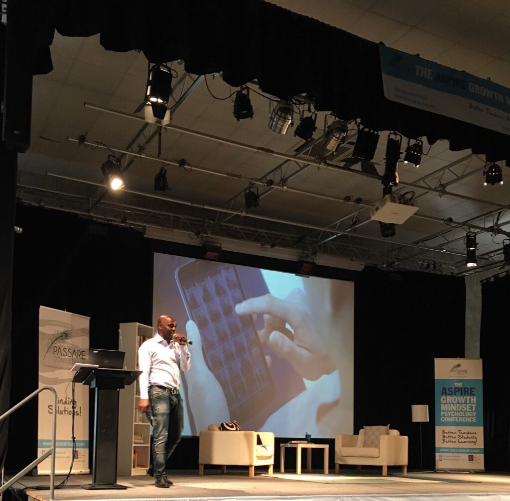 DorieMacCormack's tweet photo. Brilliant talks by Peter Woodruff @LenniciaH @martynpsych and of course @PhilZimbardo at #APCDoha https://t.co/ge14tFLdtq