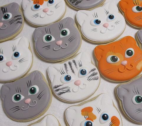 StephenAsFood's tweet photo. . @StephenAmell as Kitten Cookies 🍪 https://t.co/92KnIcsN3g