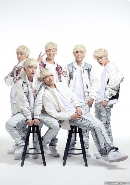 BAP_Vault's tweet photo. BAP recreating their debut picture 😍 https://t.co/dD5azZfwMJ