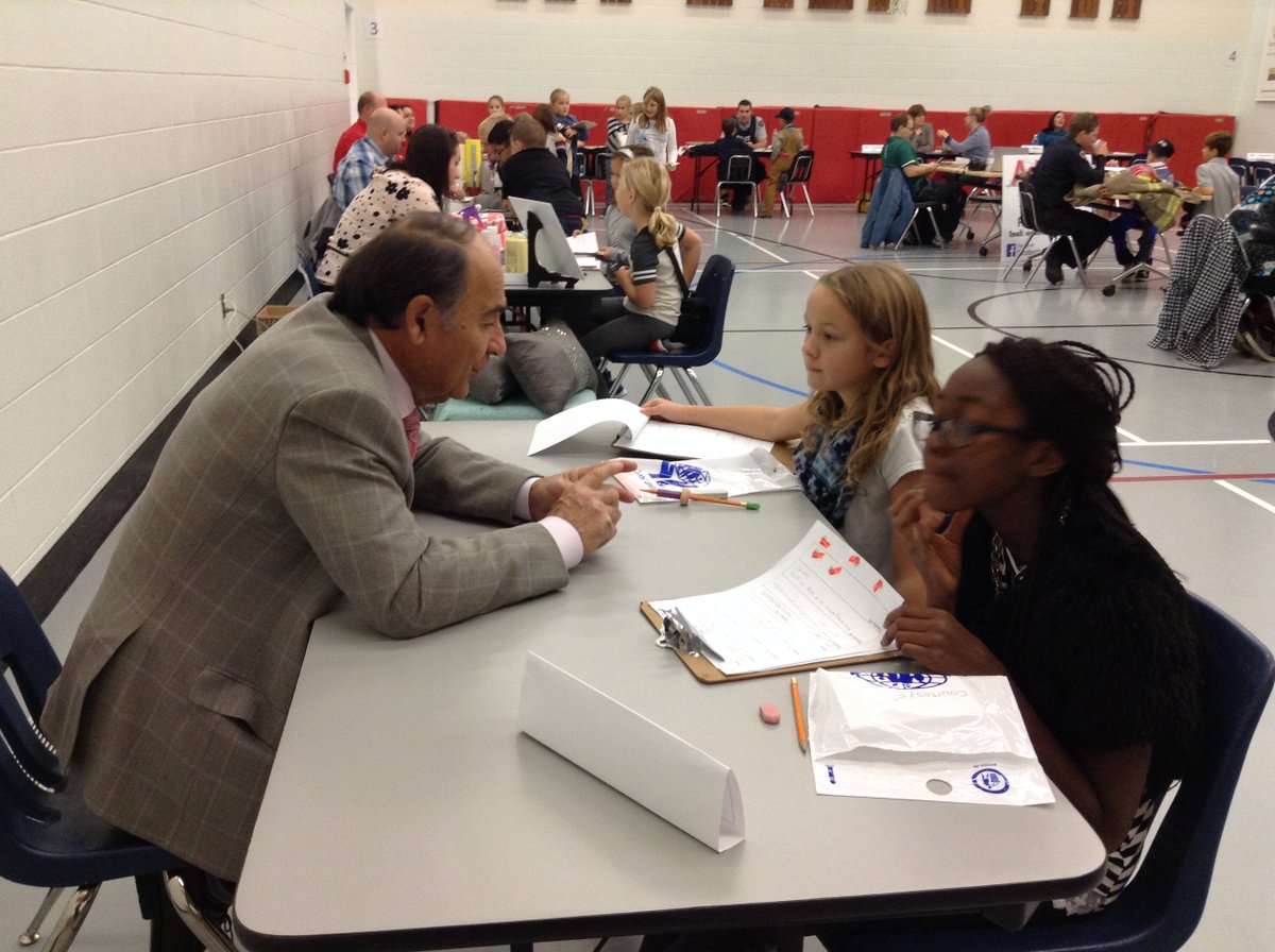 SaintHenrysJr's tweet photo. Thank You to our community members for being a part of our Career Fair! What a success! #SoBlessed #BuildingOurFutureByLearningTogether https://t.co/ydXVPPgV1i