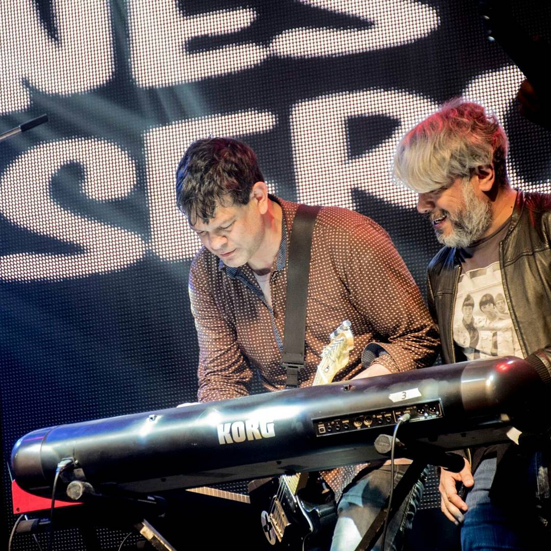 Jóvenes Pordioseros presentó “Late”. el sábado 14 de octubre en <a href="/KrakoviaCba/">Krakovia</a> 
Cobertura completa en.
goo.gl/V7rPyz