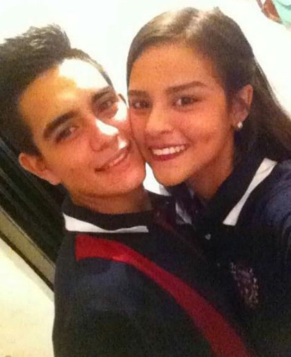 Lpsv_09's tweet photo. Dios te puso en mi camino, que jamas te quite de el♥
TE AMO AMOR DE MI VIDA
(LA FOTO LO DICE TODO)😍 https://t.co/KQBJWKMWbF