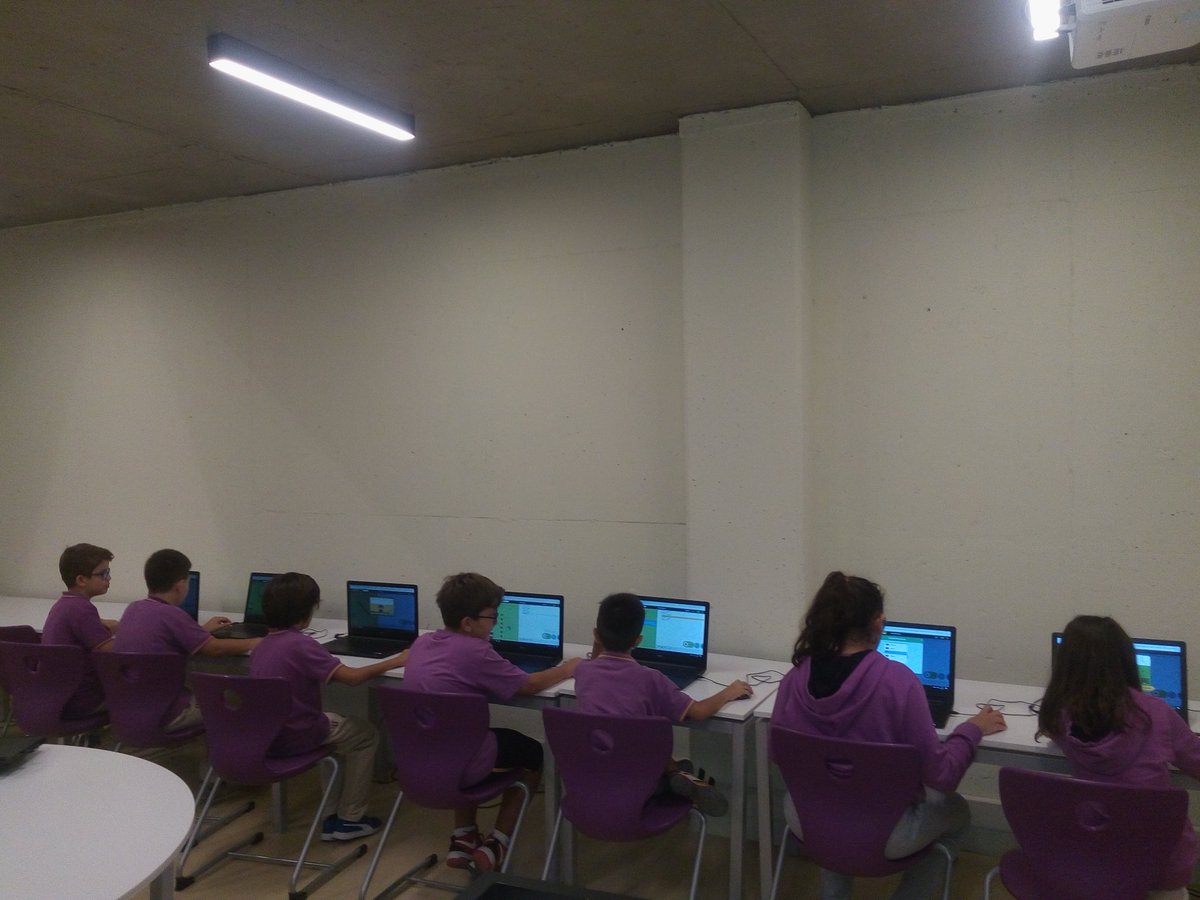 ercanbilisimogr's tweet image. Muratpasa ugur okullarinda codemonkey ile kodluyoruz. #europecodeweek #ucodeweek #ugurkodluyor #ugurmuratpasakodluyor