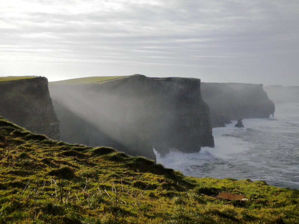 Cliffs of Moher Experience tweet media