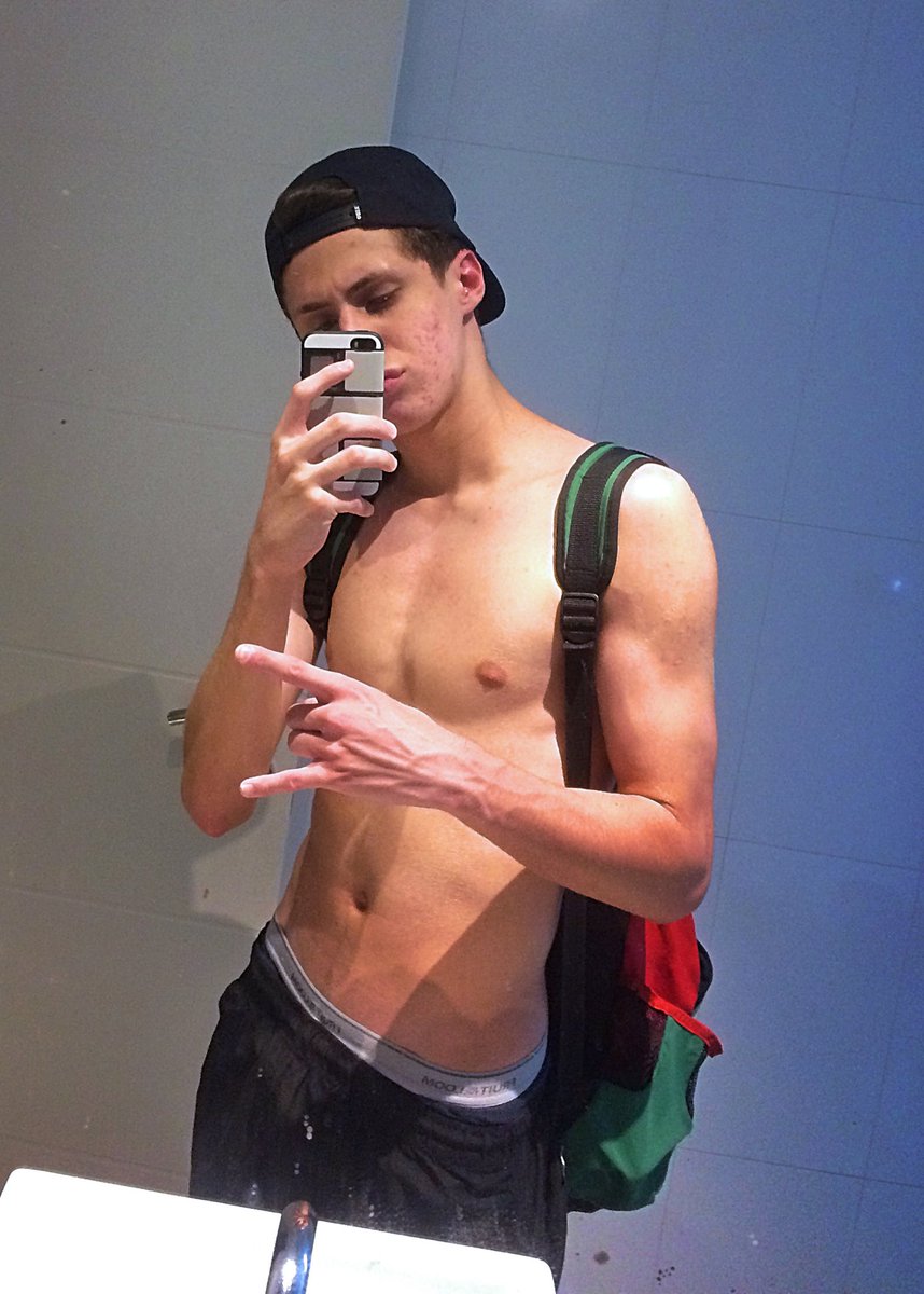 Nesse calor, nois queria ir assim pra facul HAHAHAH