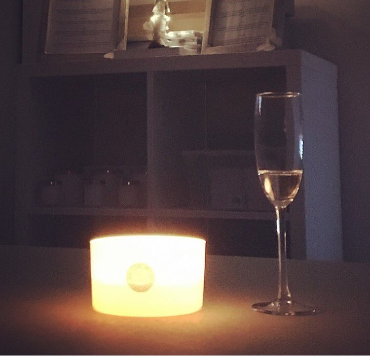HouseBlueBelle's tweet photo. Friday evening in the barn #Candle #FridayFeeling https://t.co/QzLS2g5dM5