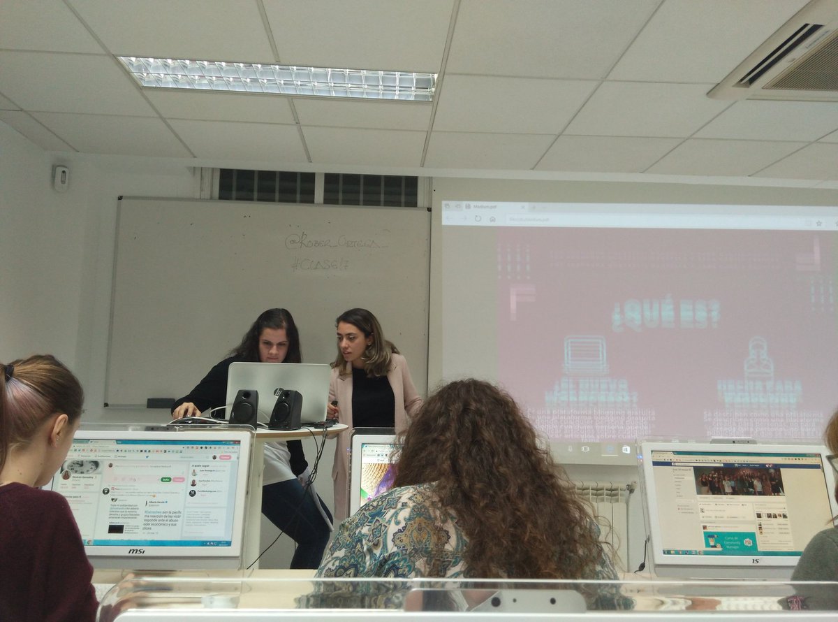 AdelaMkt's tweet photo. Hoy @FeMartello y @sara_garfuentes nos presentan Médium... Más de 140 caracteres #case11 #equipo96 https://t.co/LqGN2YiqIP