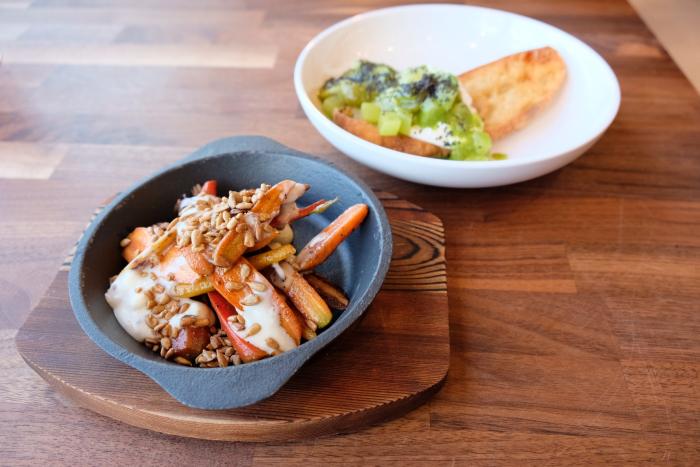 We sat down with Executive Chef Amanda Barnes to get the scoop on Chromium's holistic, natural menu (and a taster): ow.ly/8Qvs30g1xIA