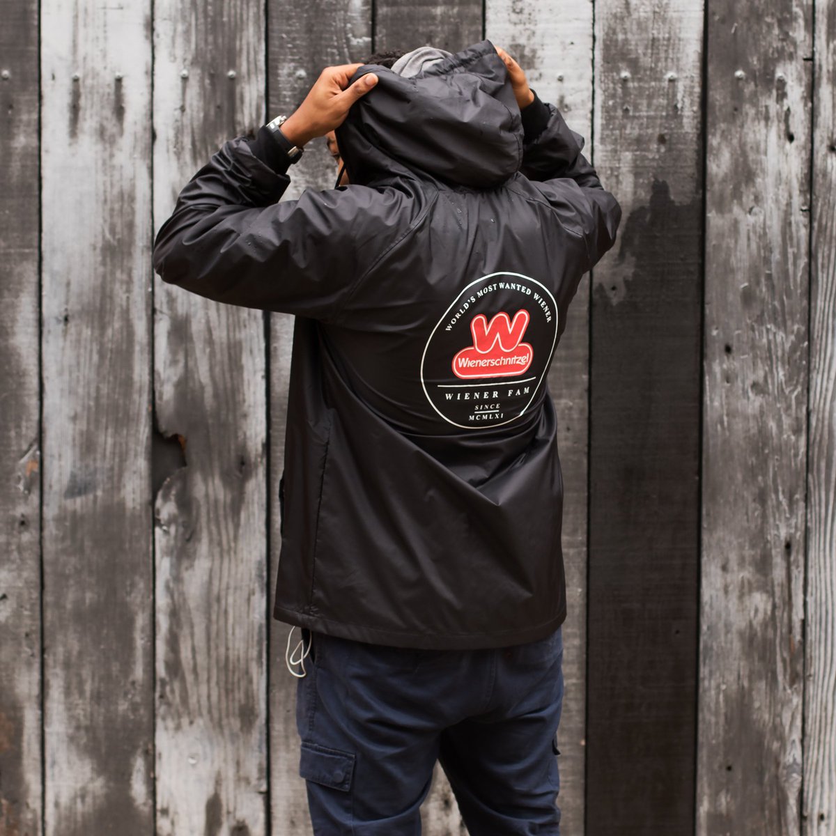 TheReconGrp's tweet image. Shipped out an order of custom jackets for our friends over at @wienerschnitzel 
Contact us for apparel production and design!