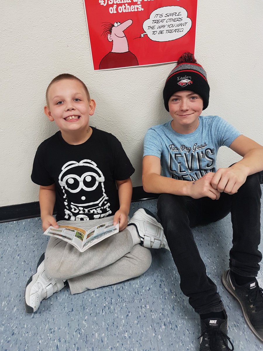 itunaschool's tweet photo. Ending off #EducationWeek2017 with some school wide buddy reading! #Literacy #ItunaSchool https://t.co/3ARkp2FSOd