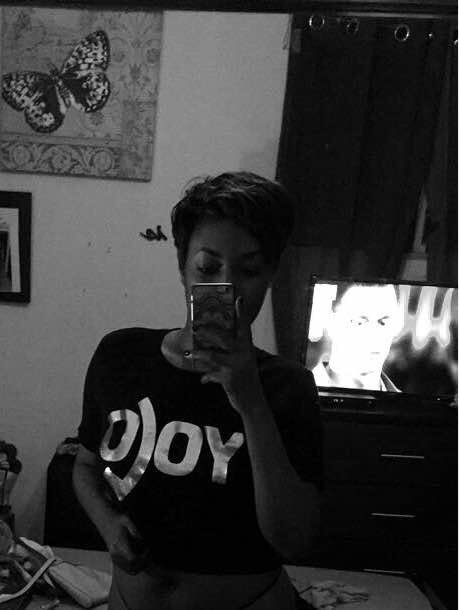 yolohaiti's tweet photo. When she woke up in the morning, she had no plans to be so sexy... But it happens 🔥😍
#YOLO #TShirt https://t.co/SSS0W2uXta