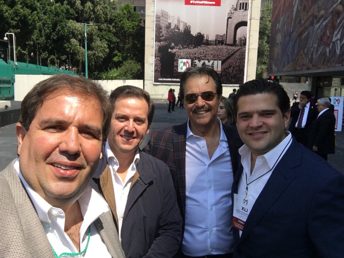 JoseLuisGarza8a's tweet photo. Nos encontramos en reunión de Consejo Político Nacional del PRI, buscando lo mejor para Nuevo León. @pacocienfuegos @CTM_NL @PRI_NuevoLeon https://t.co/wpDUPY3kmE