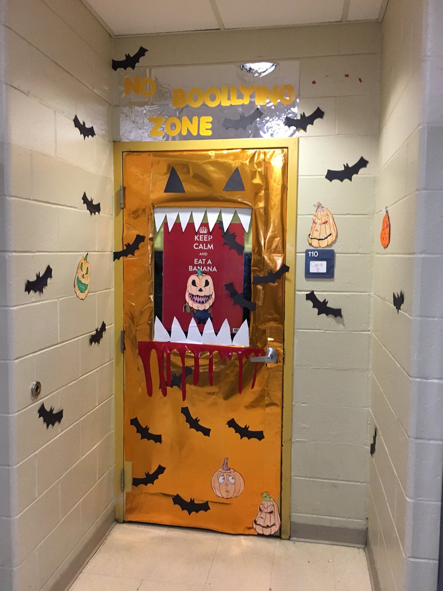 ms_maiorano's tweet photo. @maria_nerney celebrating the October door challenge to scare away bullying! @DelSestoMiddle https://t.co/4jjkJY0mfn