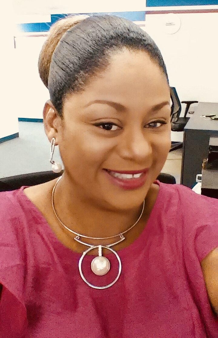 LadyKay29505's tweet photo. PINK FRIDAY AT FLORENCE #2!!! #PinkOut #Breastcancerawarenessday #BreastCancerAwarenessMonth #BreastCancerAwareness https://t.co/EMI7BYahwG