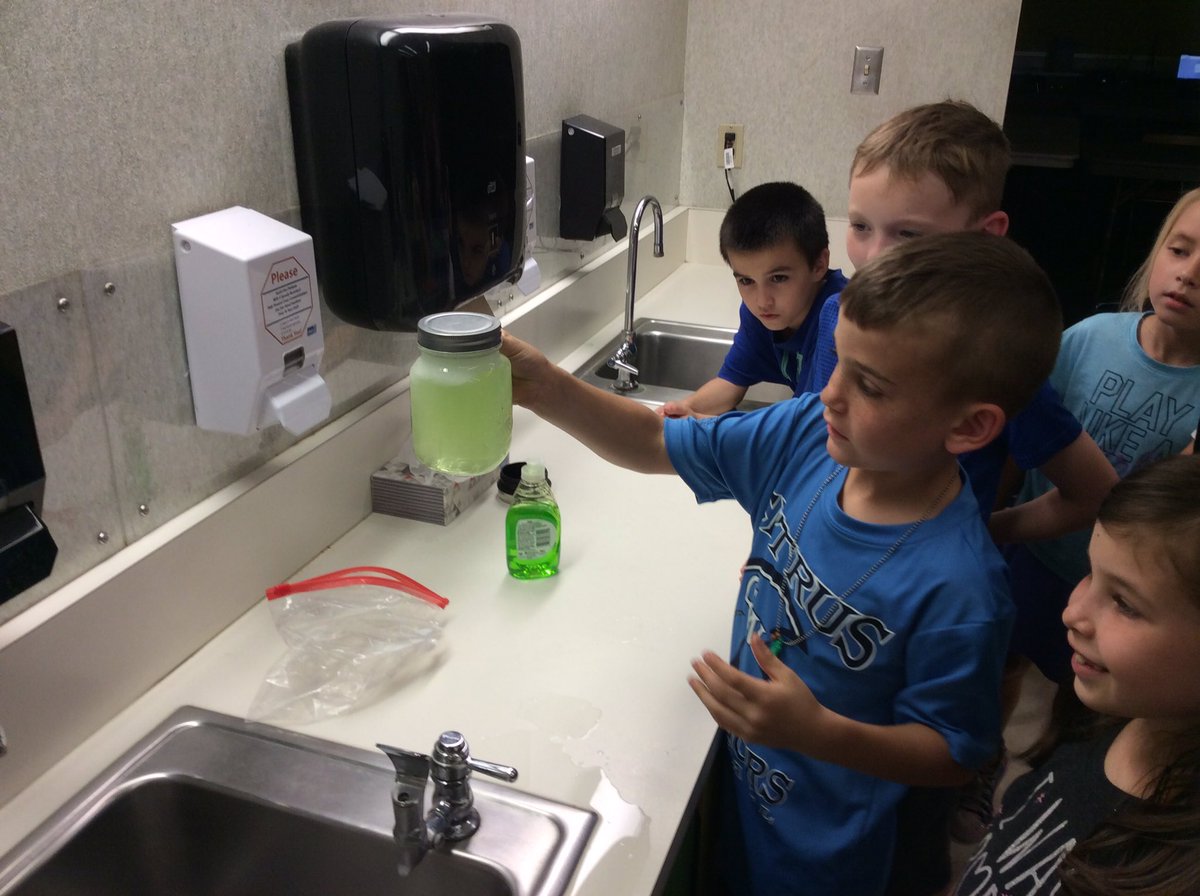 CSwistack's tweet photo. #celebratelps Sharing our weather projects. Great facts too! https://t.co/SEaejBwDky