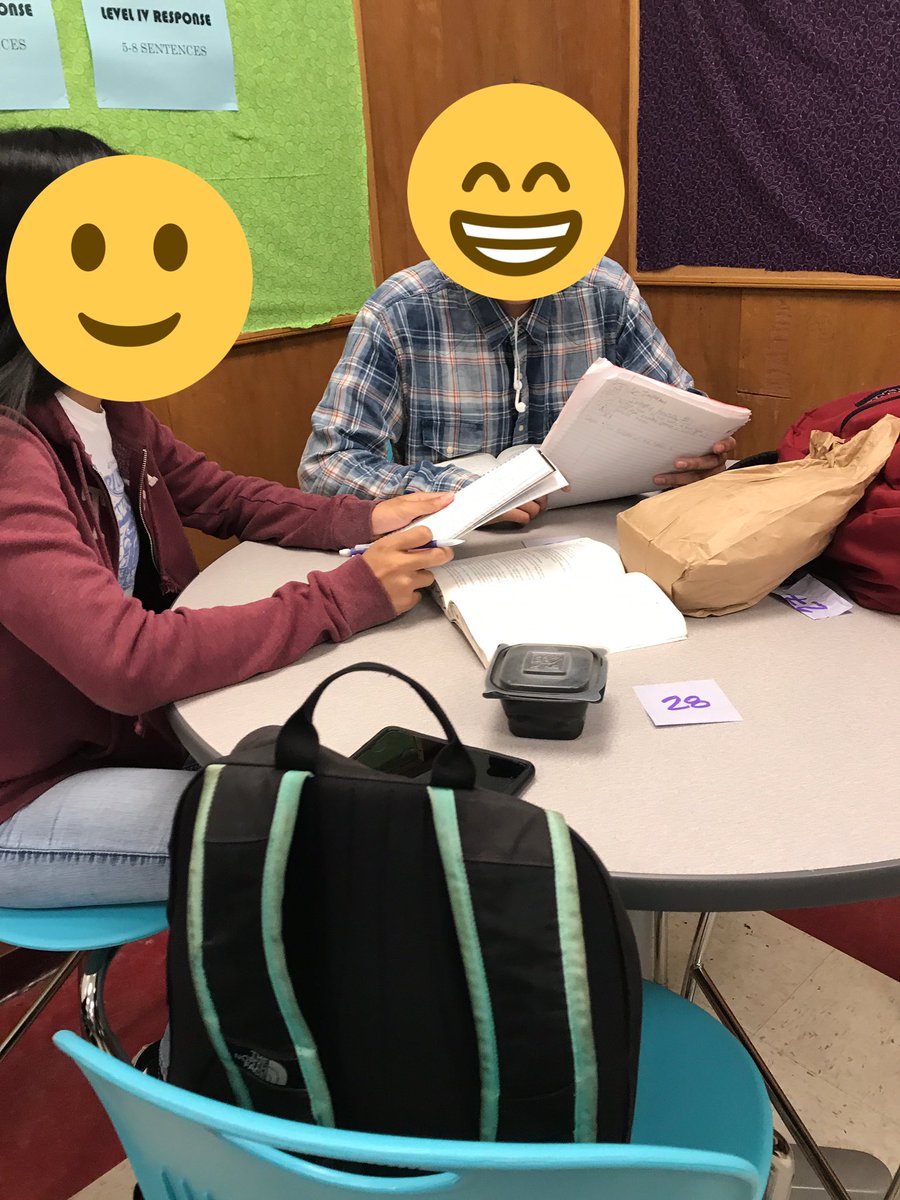 toddsenglish's tweet photo. Ss working on their classification essays in #toddsAP #WhyIWrite @svhsmrmay #PioneerPride #nationaldayonwriting https://t.co/Zi6kJDcZ0n