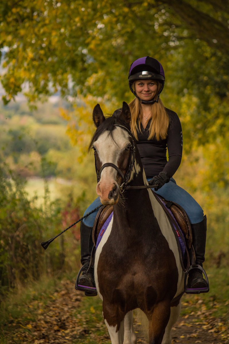 I do love autumnal hacks 🍂 #TackRoomFriday