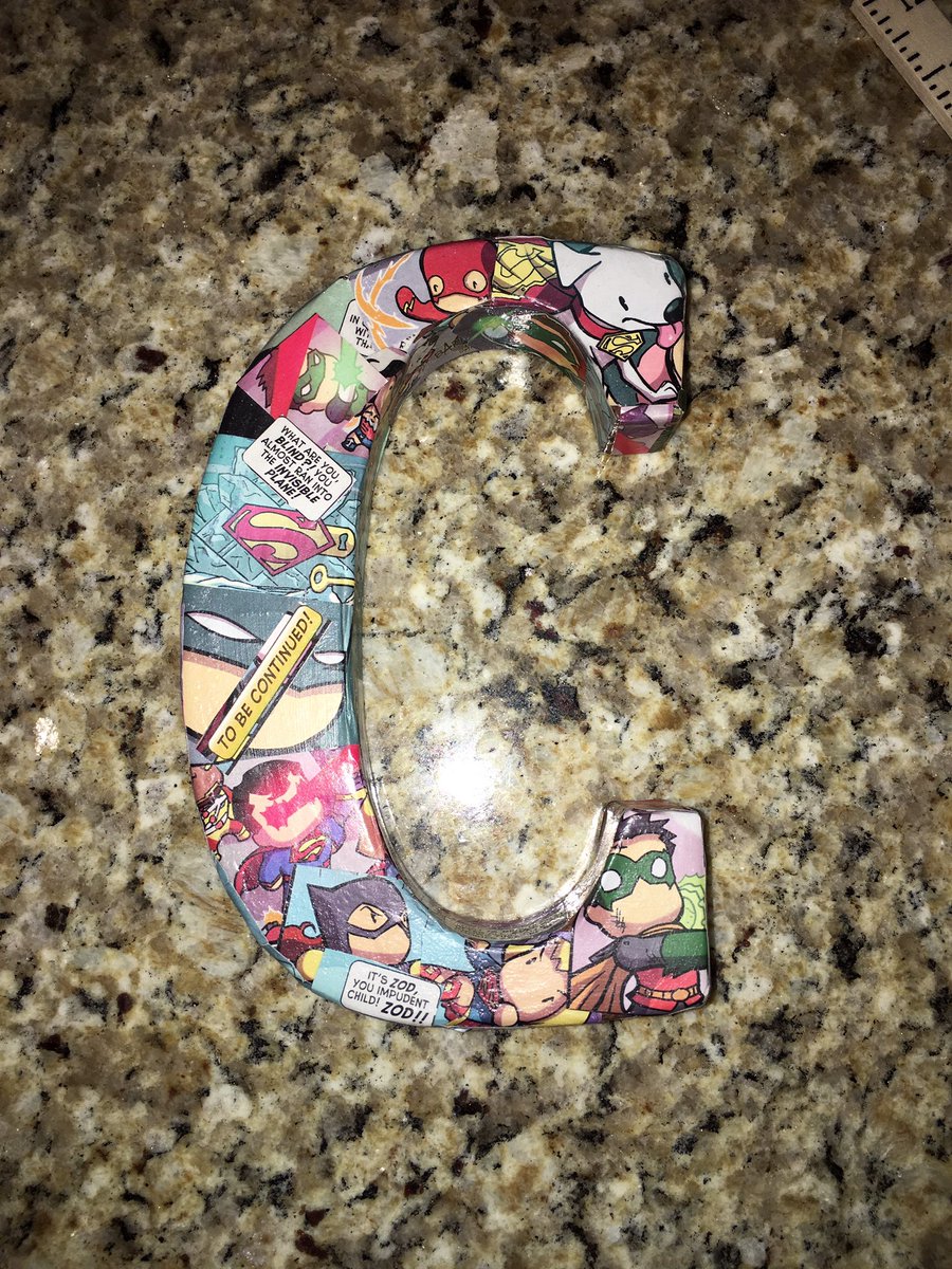 harlq0805's tweet photo. I added some new handmade items to my #GeekChicHome #Etsy shop. https://t.co/o1ec9JP2Wp via @Etsy #GeekyHomeDecor #ComicBook #HocusPocus https://t.co/R0wvbNlyVH