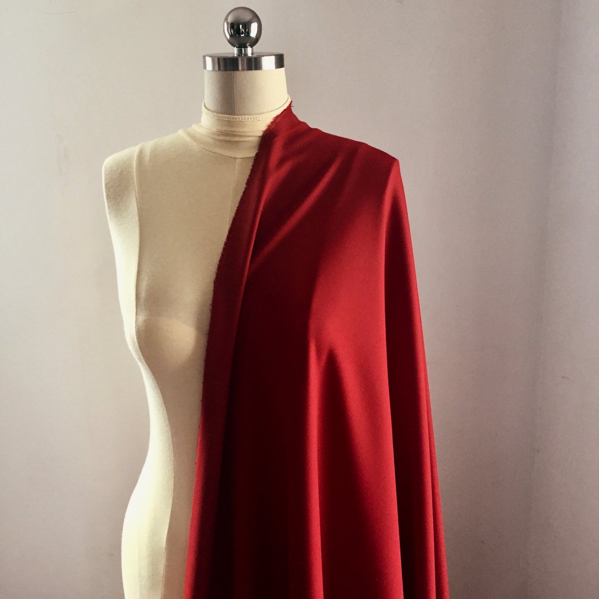 NeedleSharpNY's tweet photo. Loving this red suiting fabric. One of the choices in our Heavyweight Box. #sewing #needlesharp #fabricfriday https://t.co/S6R4fWve5x