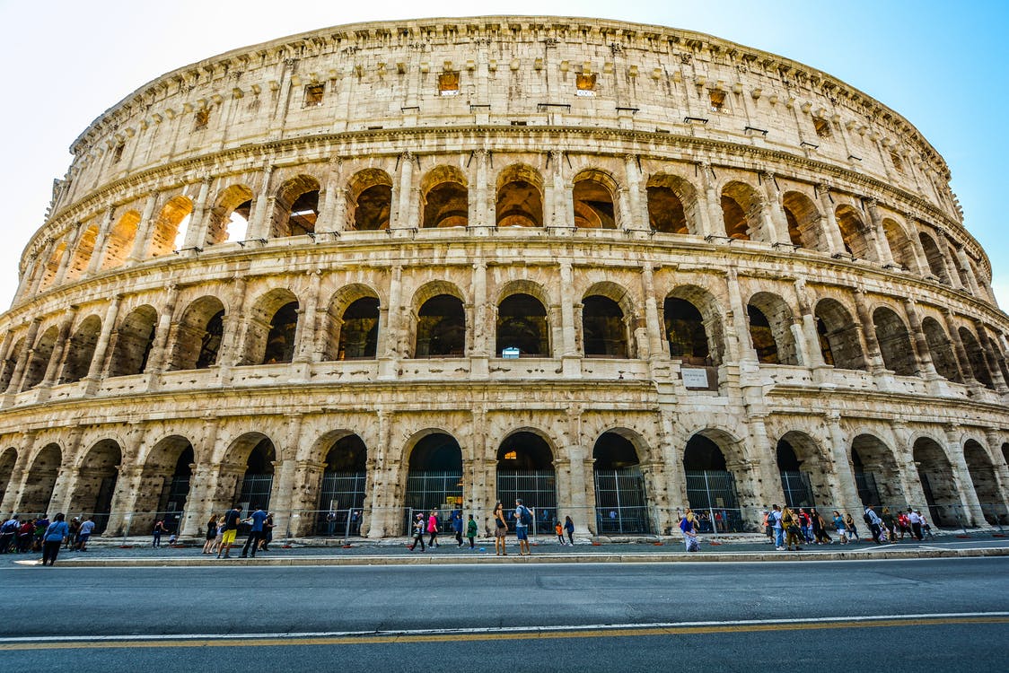 Everythingpkd's tweet photo. Follow the #perfect double act @RealMattLucas &amp; @RichardAyoade for a bit of #culture in #stunning #Rome. https://t.co/jU4jXHyDa3 https://t.co/ylVkVetdPD