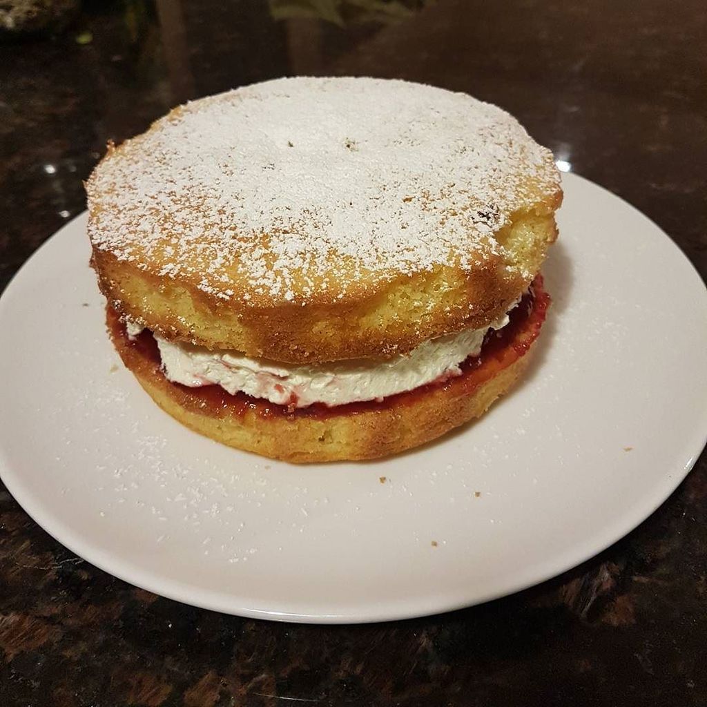 portobellowild's tweet photo. Not insta-amazing but still my very first gluten free cake - it had to be  a victoria sponge - still my ultimate f… https://t.co/mAGjaX1D0d https://t.co/fBtIL6qh0B