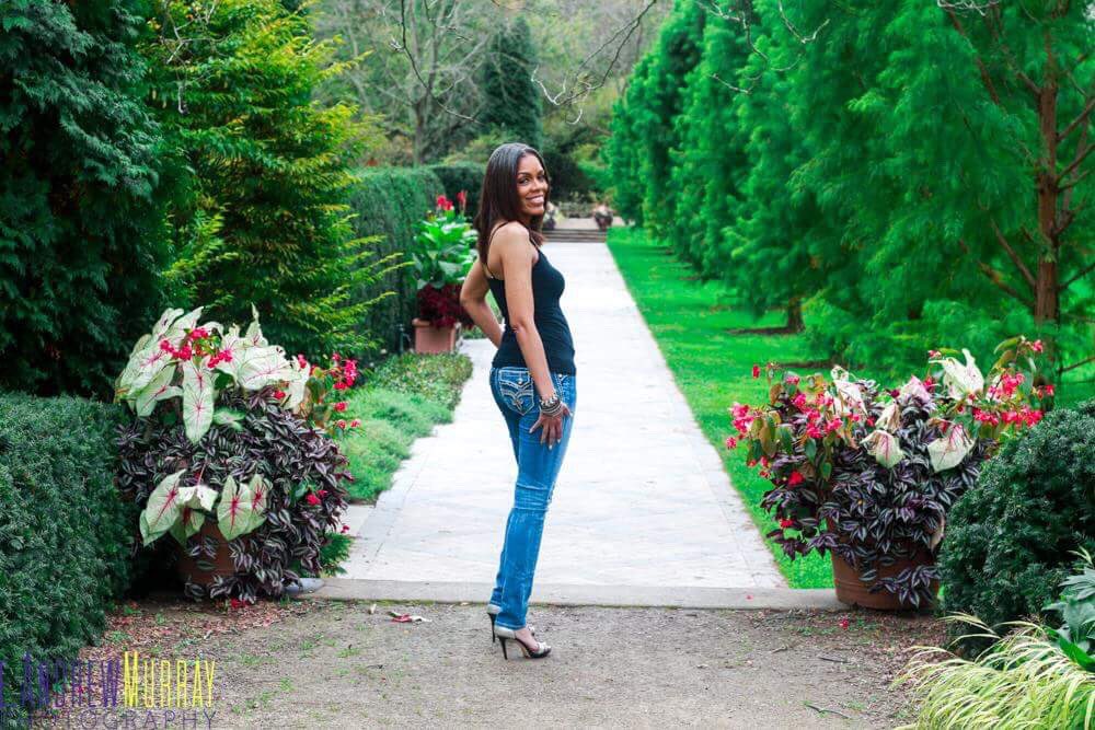 eandrewmurray's tweet photo. Don't apologize for your gifts. #eAndrewMurrayPhotography #maturewomen #Modeling #modellife #photooftheday #prettybrownmodel https://t.co/vyd1ARvhhM