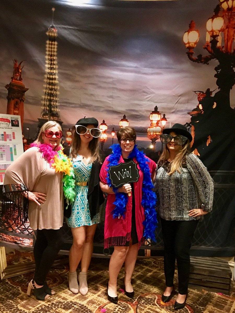 crawford_creek's tweet photo. A few of our Ivey Women attended Women in Business' Signature Event last night.

#womeninbusiness #augustaga #iveyhomes #iveyteam https://t.co/nDs08GBFlN