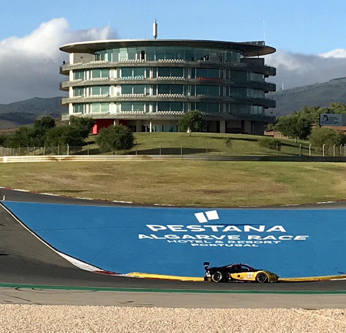 Everything looking good for the weekend. Good luck to all in team Jmw. Bring it on. <a href="/JMWmotorsport/">JMW Motorsport</a>  #elms2017 #jmwmotorsport