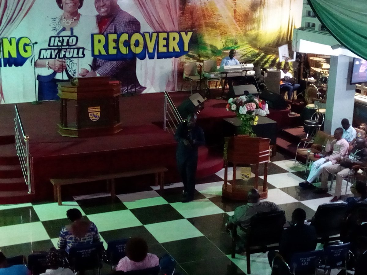 nkaglive's tweet photo. DAY 5

Rev. Anyani Boadum @ #GGC17

Topic: The turn around season: The end shall be better than the beginning. https://t.co/Nza69g4Obf