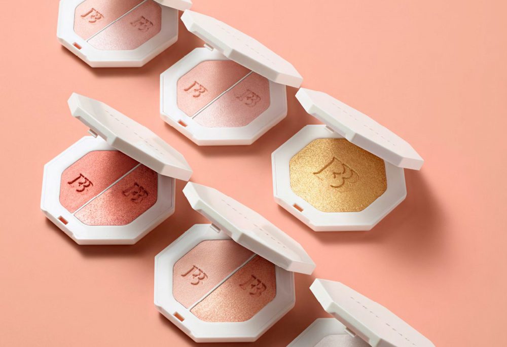 Review: Fenty Beauty Killawatt Freestyle Highlighter bit.ly/2gW6i2S