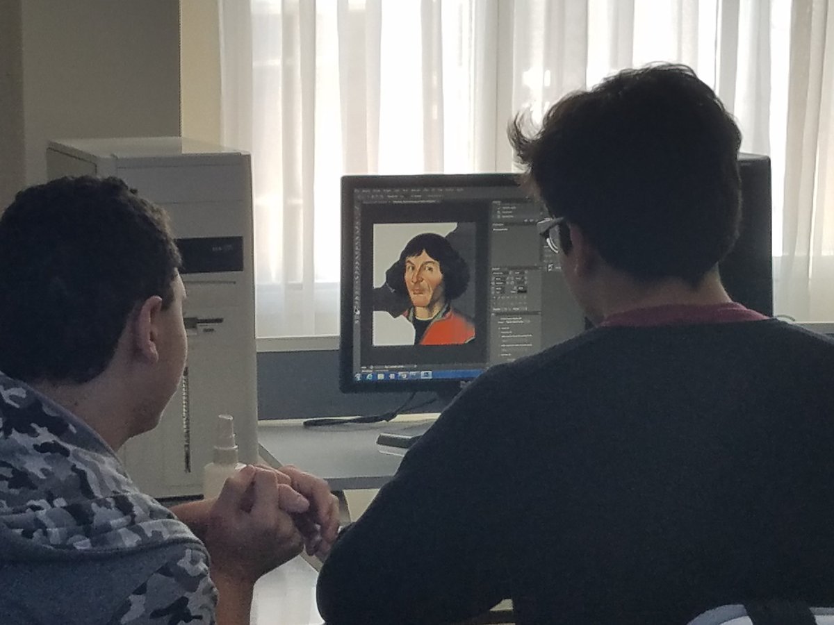 SoleCasasola's tweet image. Hoy en el IES N 9233 d Sta Fe c/ @ceviceconte dando un #Taller de #MemesDeCienciaUNR @ComCienciaUNR junto al #Labgraf  @FCPolitUNR #Felices