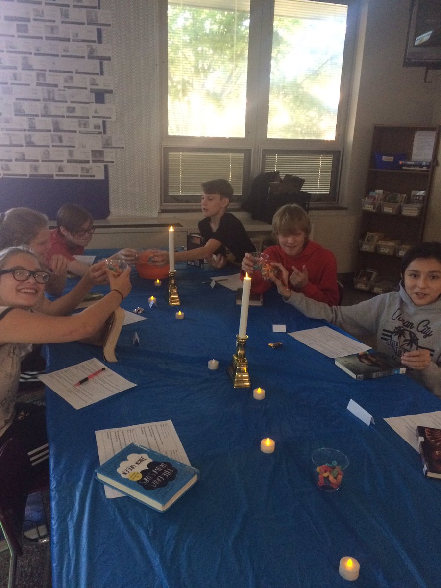 MsHendrixTweets's tweet photo. Cheers-ing gummy (book) worms at our book tasting 📚 https://t.co/70BaSpaT4V