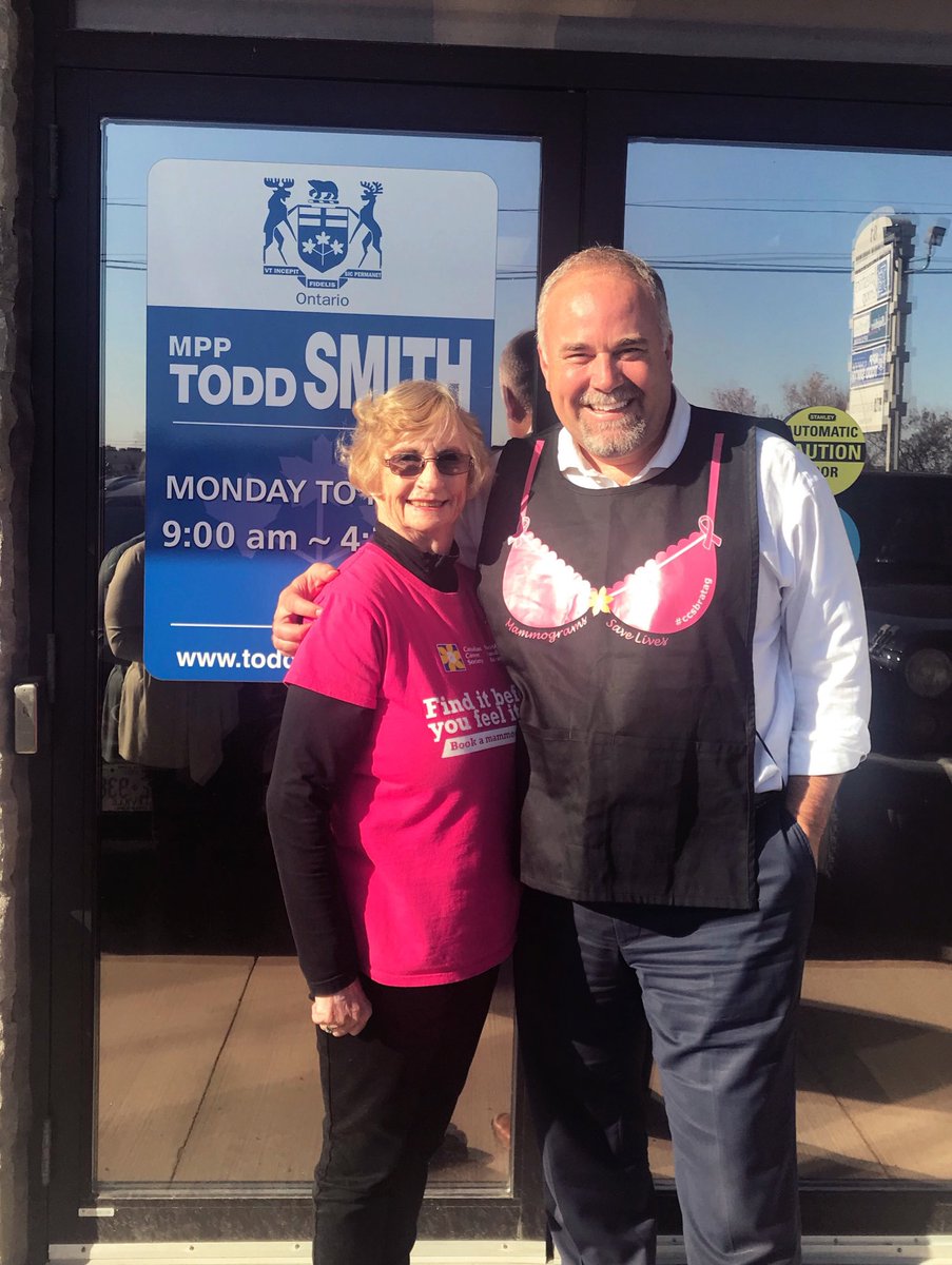 ToddSmithCANDU's tweet photo. Awareness campaign and breast cancer fundraiser with Karen White of local Canadian Cancer Society. #ccsbratag #onpoli https://t.co/hhEIUTzsXG