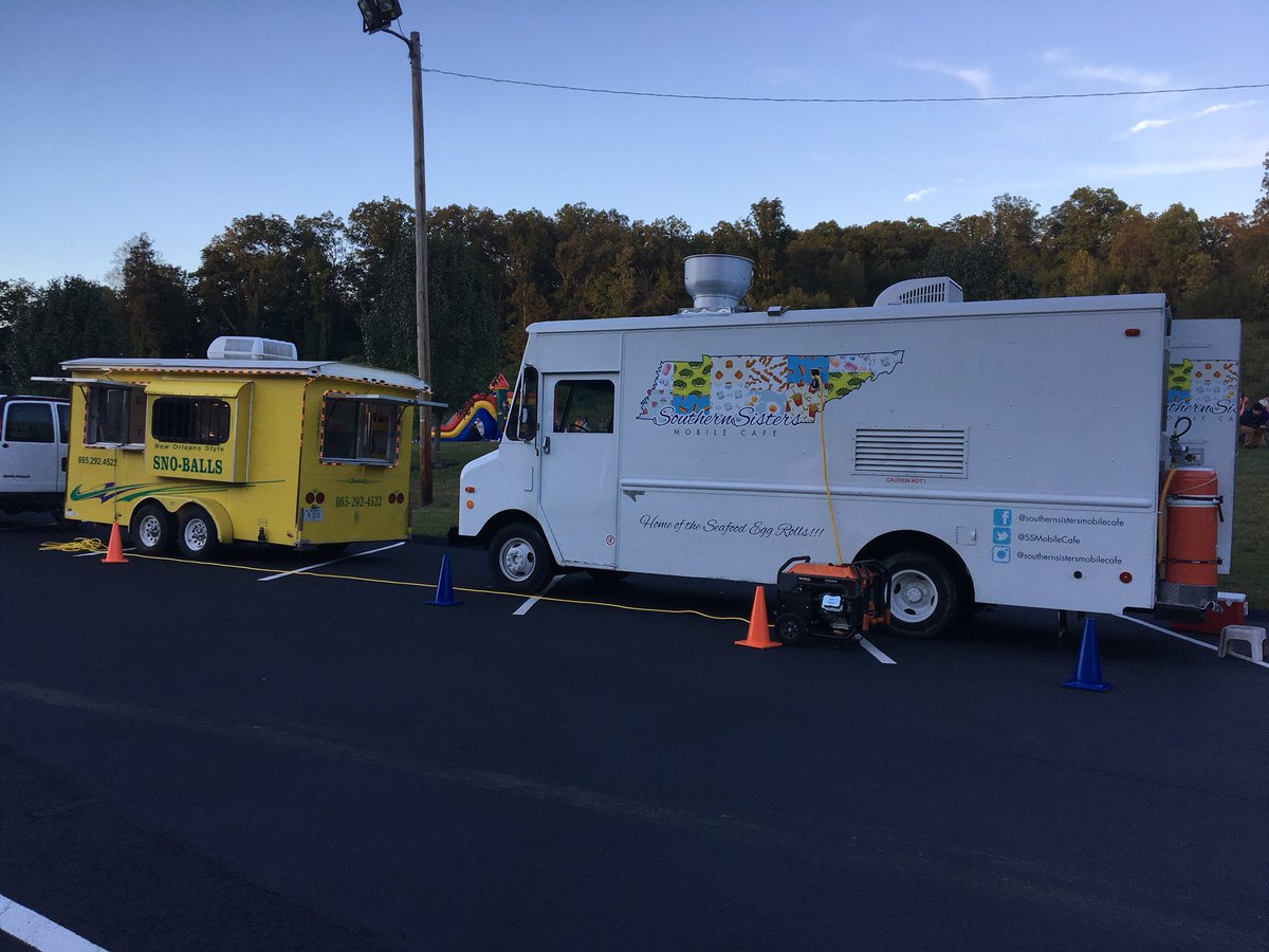 BallCampChurch's tweet photo. We love our @ballcampkcs neighbors! Tonight we hosted their Fall PTA Festival. #community https://t.co/IdqPHhUY1v